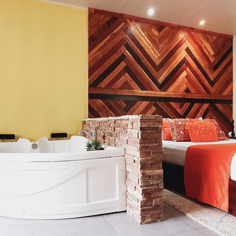 Yellow Tree Suites La Fortuna Екстер'єр фото