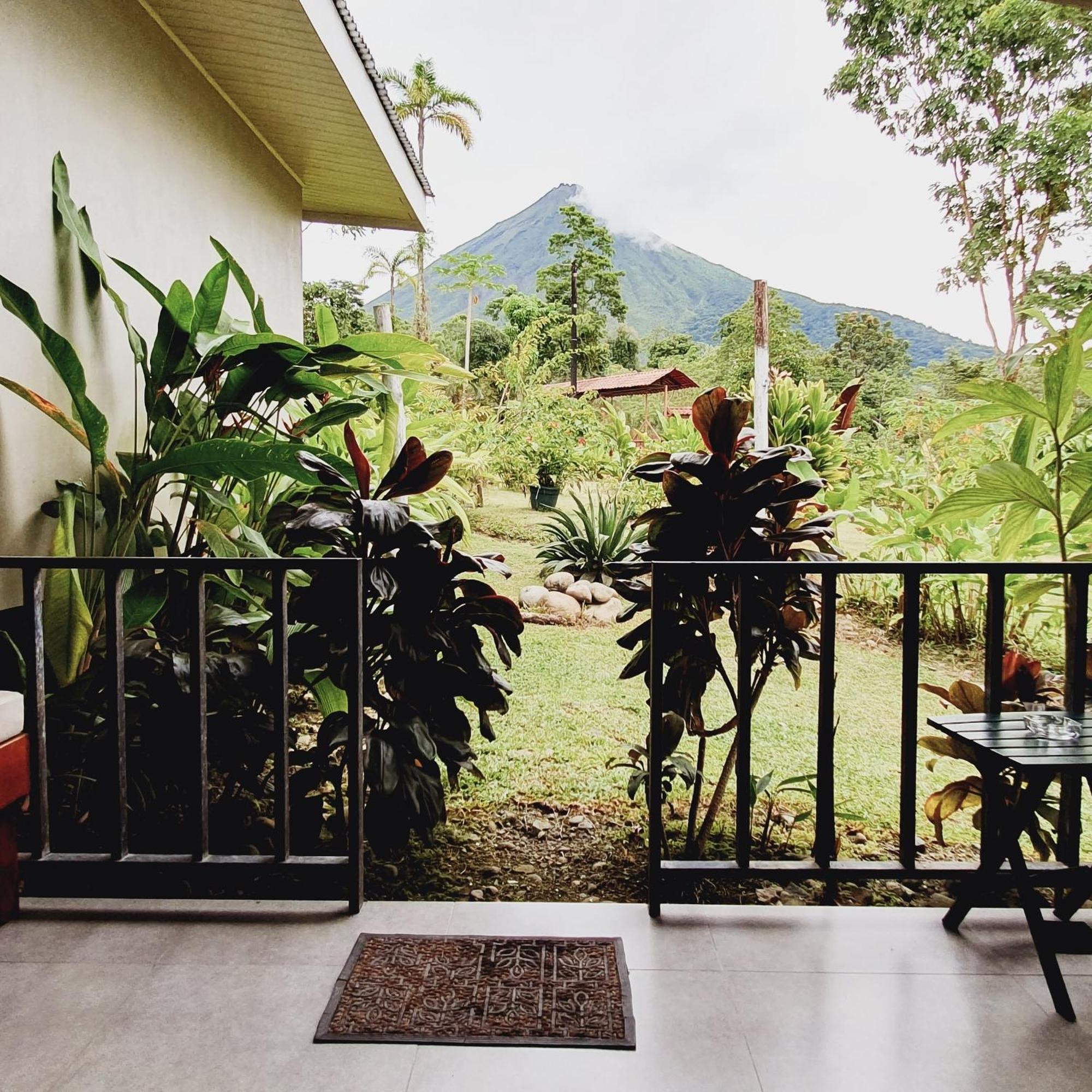 Yellow Tree Suites La Fortuna Екстер'єр фото