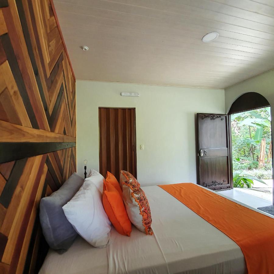 Yellow Tree Suites La Fortuna Екстер'єр фото